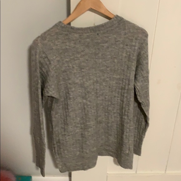 Abercrombie & Fitch sweater - Picture 3 of 3